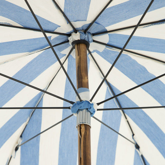 Francesco Maglia Strandschirm Blau – Edition „Stillsegler Parasol“